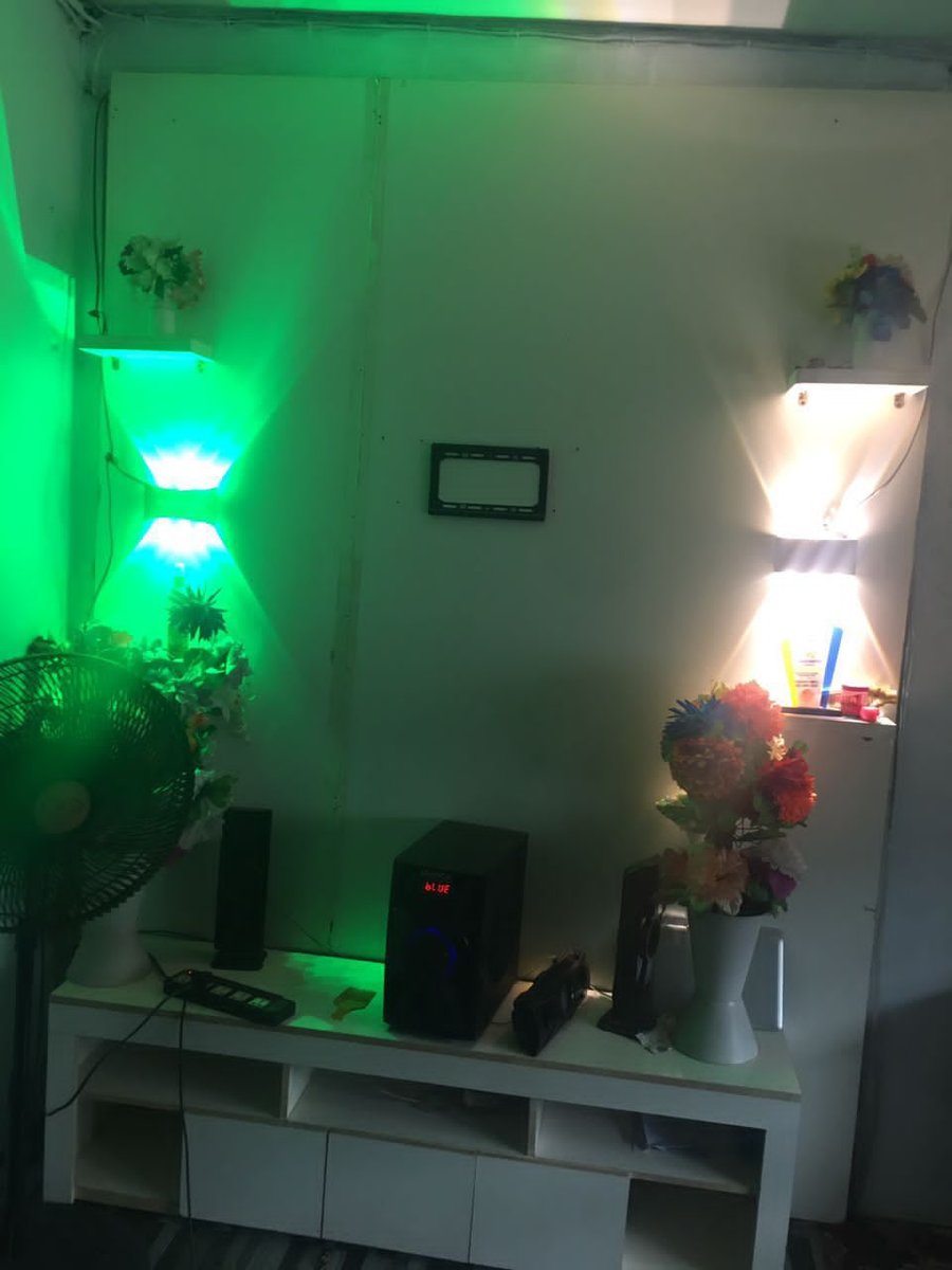 Tv console