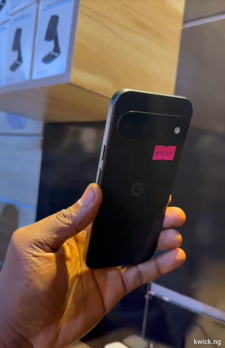 Google pixel 8 phone