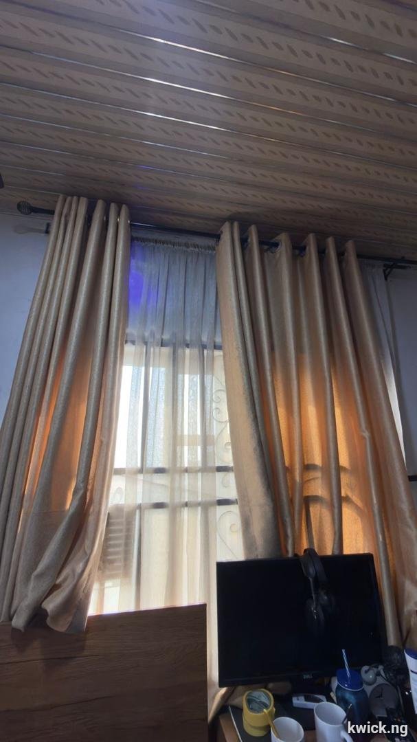 Window Curtain
